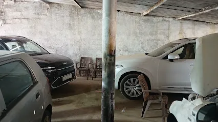 Supreme Motors