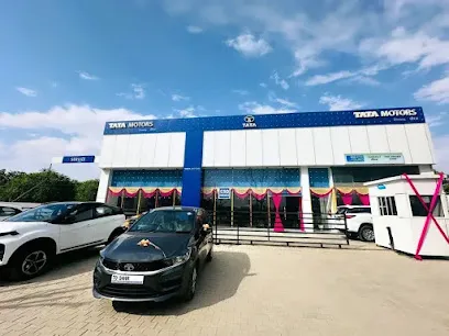 Tata Motors Cars Showroom - Dheeraj Motocorp India Private Limited, Yaduvanshi Mod
