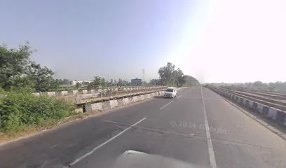 Tyre Puncture Ki Dukaan