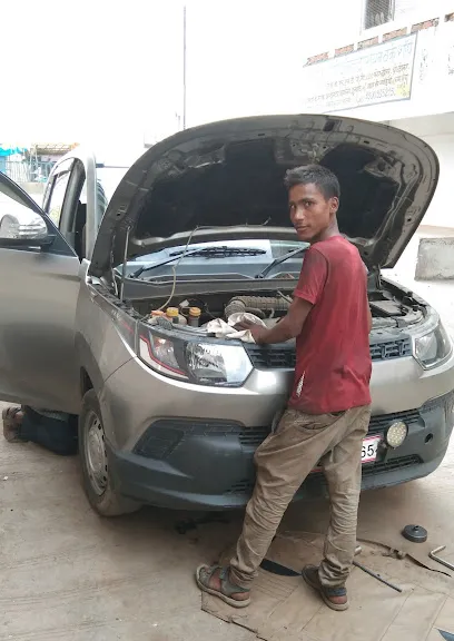 UTTAM MOTER GARAGE