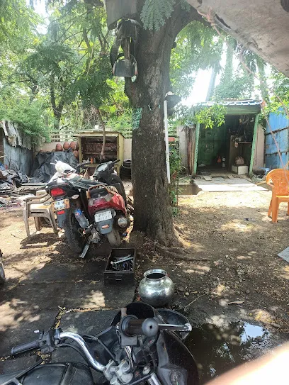 Vali Bike Mechanic