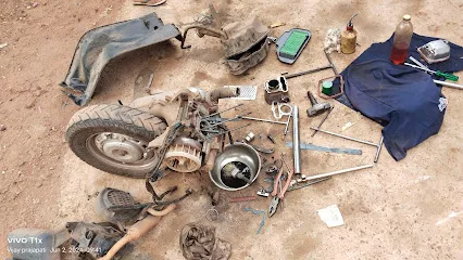 Vinay mechanic two wheeler
