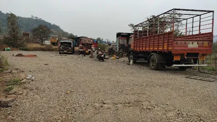 Vishwakarma Motor Garage Welder And Body Maker