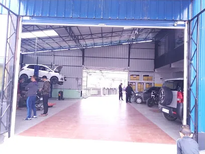 Zokhum Autoworks - Mahindra First Choice Services