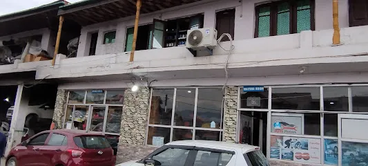 Ayna Motor Cashless Insurance Garage
