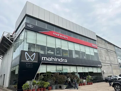 Mahindra Raj Vehicles Mohali - SUV & Commercial Vehicle Showroom