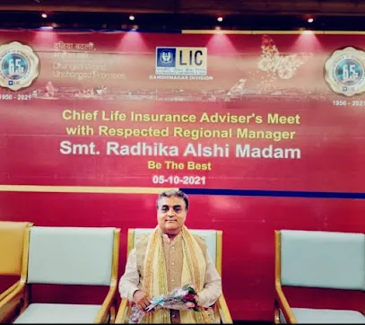 Shree - LIC, vehicle, Health Insurance Services