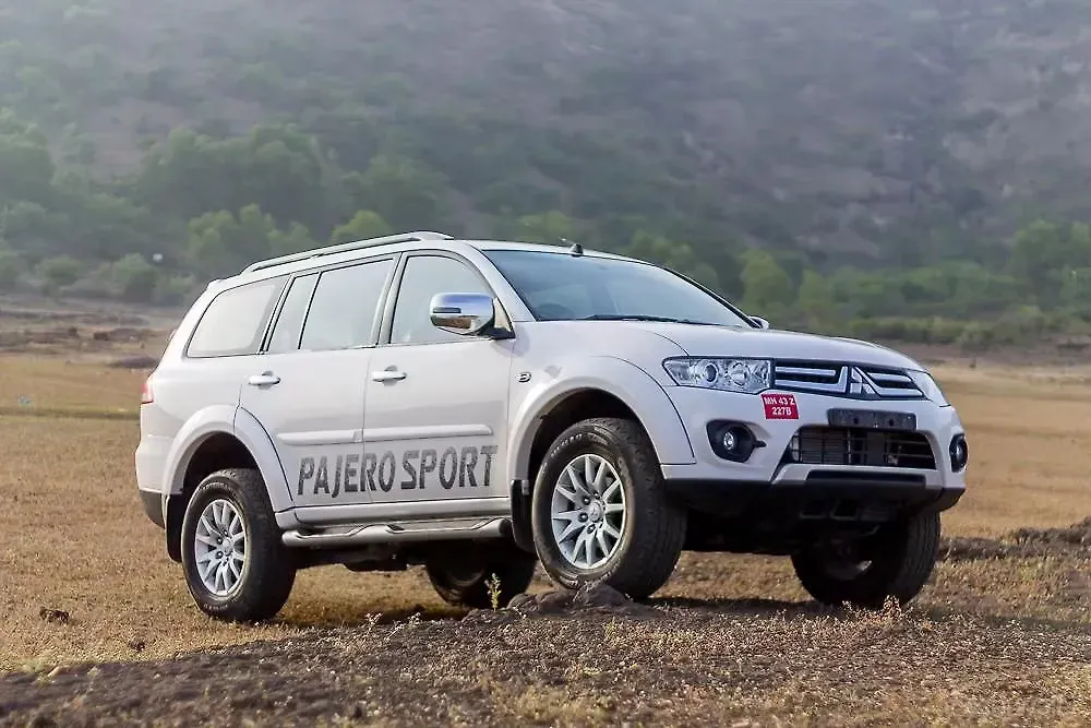 Mitsubishi Pajero is Coming Back in 2027 – Now as a Hybrid SUV!