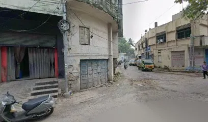 AUTO PARTS HUB