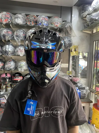Balak Automobile (helmet and accessories )