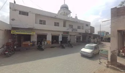 Hari Auto store