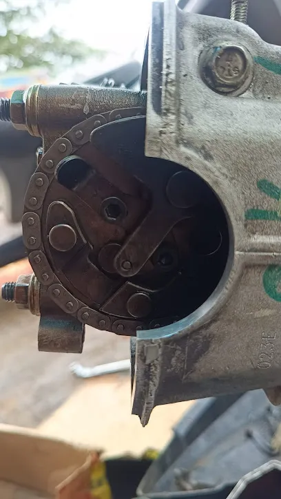 KGN Auto Parts Garage