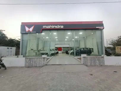 Mahindra Atul Automotives Porbandar Showroom - Personal and Commercial Range