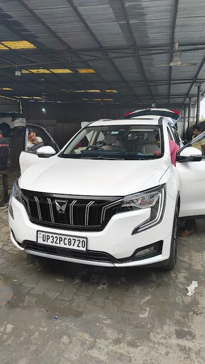 MAHINDRA Deep Automobiles