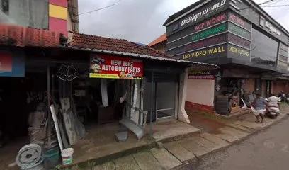 NEW BENZ AUTO BODY PARTS