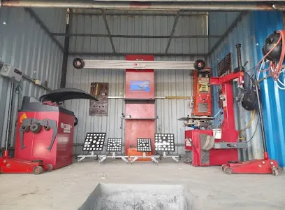 4 WHEELS ALIGNMENT CENTER