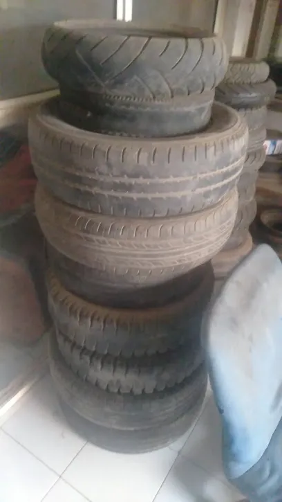 A1 tyre puncture t