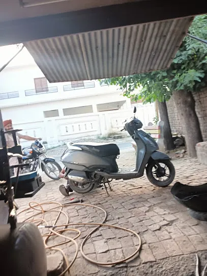 Amandeep singh tyre service
