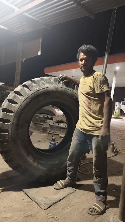 Amazing Tyre Puncture