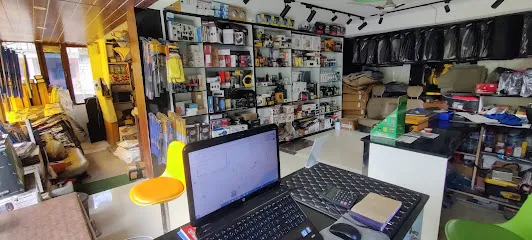AMR AUTO CARE ROHRU