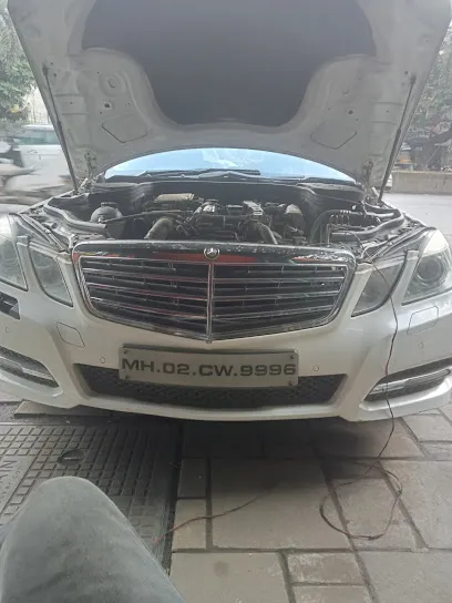 AMW. AUTOMOBILES