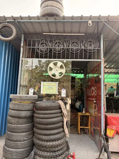 Ansari Tyres Shop अंसारी टायर की दुकान