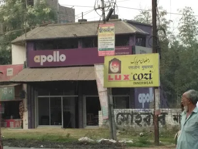 Apollo Tyre Shop