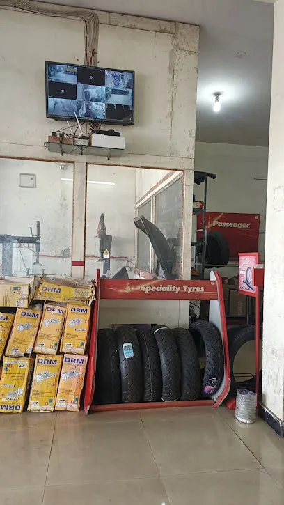 Apollo Tyres - Carrier Tyres