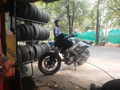 Black Tyres - mobile puncture & puncture shop