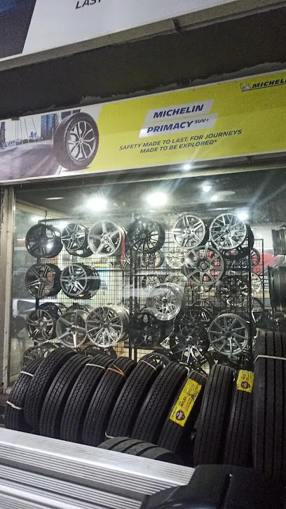 CEAT Shoppe - Global Tyres, Palarivattom, Kochi