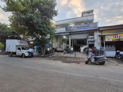Chaurasiya Tyre - New Loha Mandi