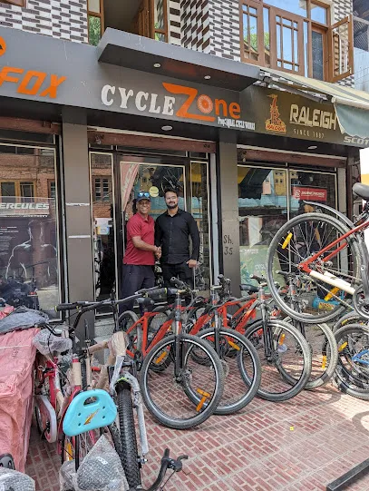 CYCLE ZONE (FIREFOX BIKE STATION)