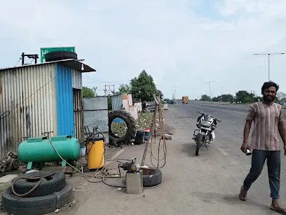 Gulab Tyre