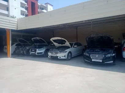HI-TECH AUTO ZONE