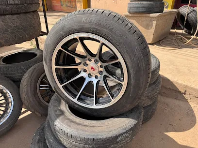 HKGN-Seconds Tyre Shop