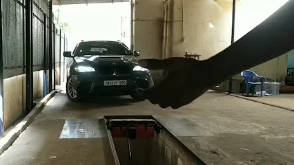 J Tyres & Alignment