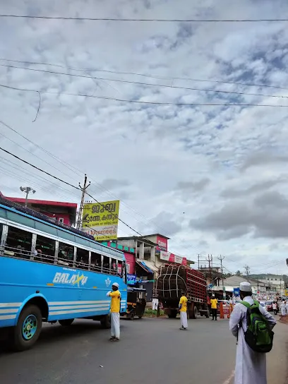 Jaseela Junction, Manjeri