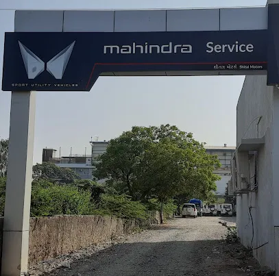 Mahindra Shital Motors Pvt. Ltd. Personal & Commercial Vehicle Workshop.