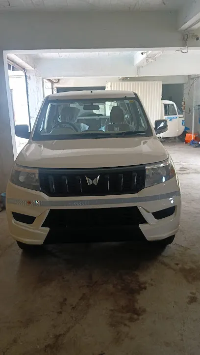 Mahindra Unnati Motors