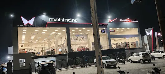 Mahindra Viswajeet Udyog - SUV & Commercial Vehicle Showroom