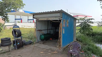 Mohammad Dilshad tyre shop