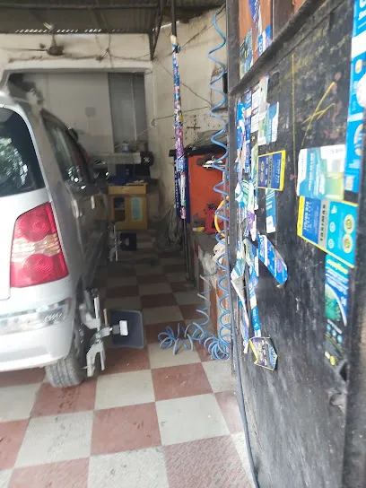 Monis Tyres Shopping