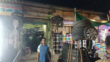 Moulana Puncher Shop