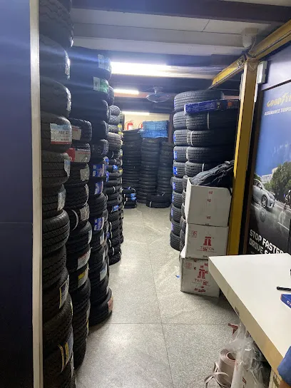 R.B. Tyres | Pirelli | Michelin | Continental