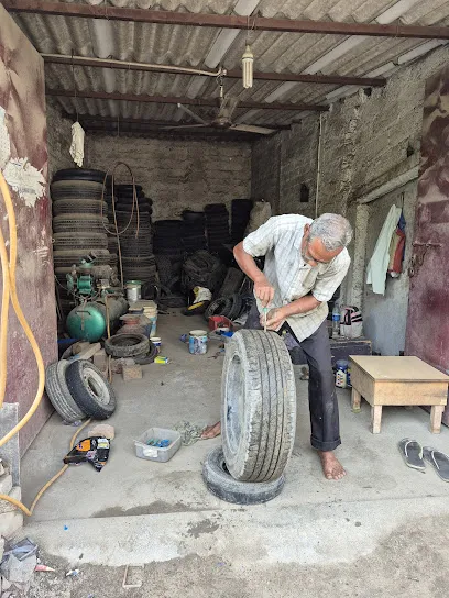 Saleen Puncture Shop