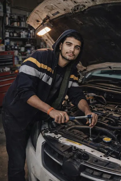 Sawariya Seth Garage car or truck scanner