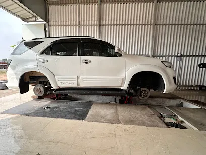 ShaSha Tyres Wheel Alignment
