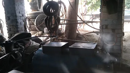 Sunil tyre service and tyre puncher