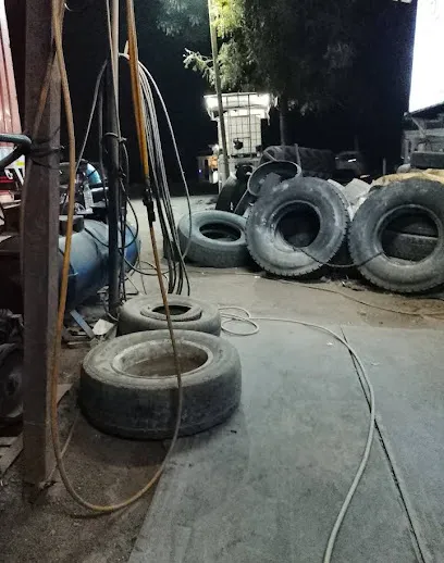 Tyre puncture ki dukaan (Umar Ali)