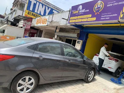 Tyre Shop | Tyrehub | Wheel alignment and balancing | Car Wash